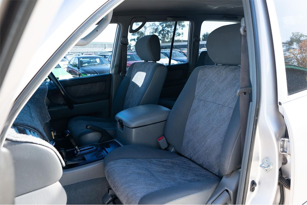 2002 Toyota Landcruiser GXL HDJ100R