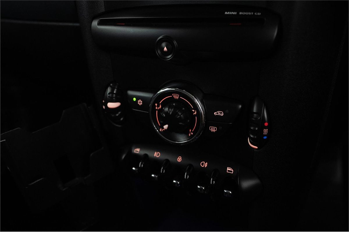 2012 MINI Hatch Ray R56 LCI