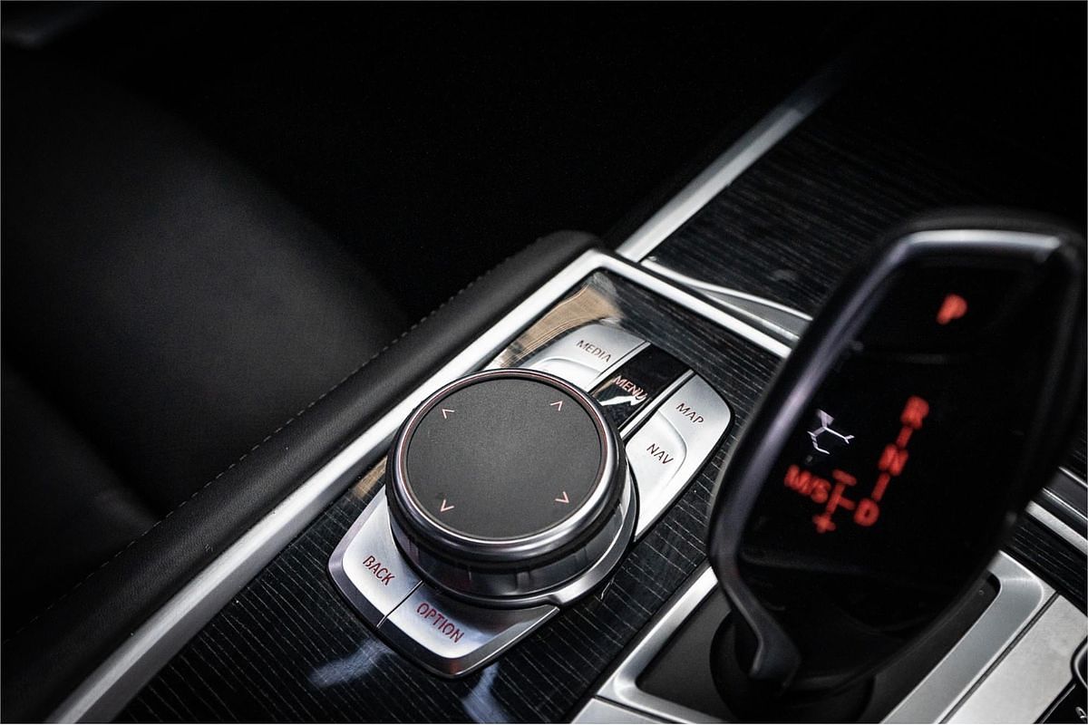 2019 BMW 7 Series 740i G11