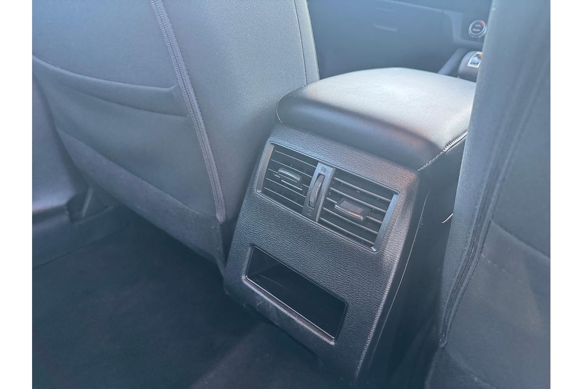 2023 Mitsubishi Outlander ES ZM