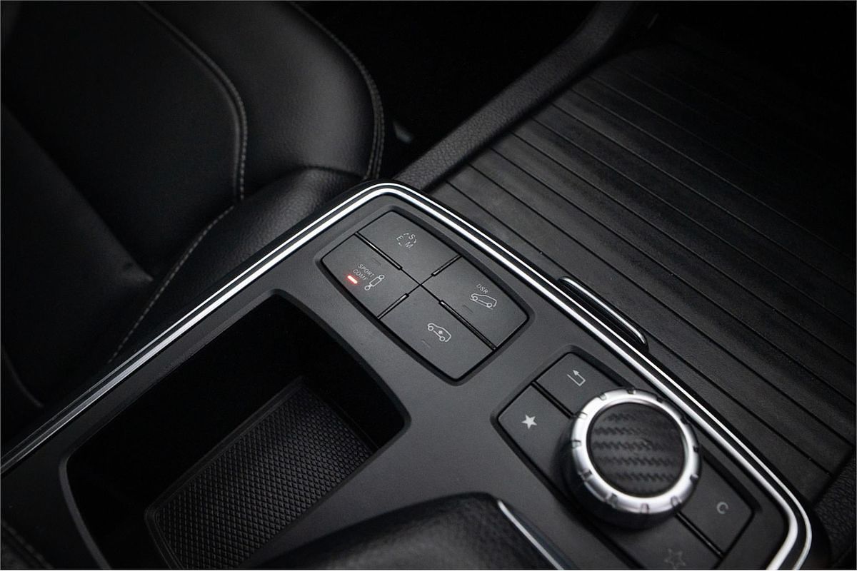 2013 Mercedes-Benz Unknown