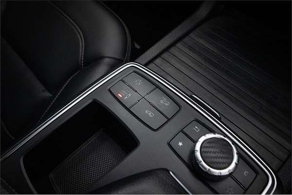 2013 Mercedes-Benz Unknown