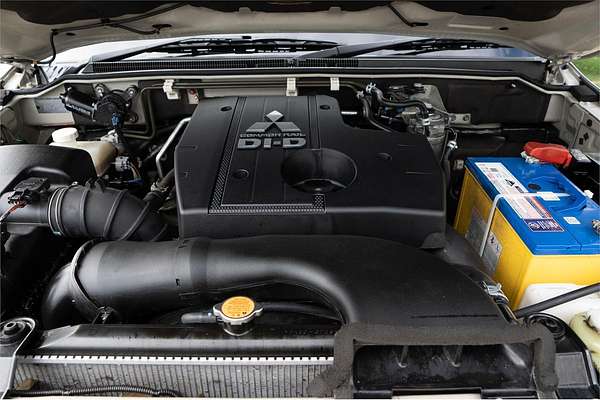 2011 Mitsubishi Pajero GLX NT