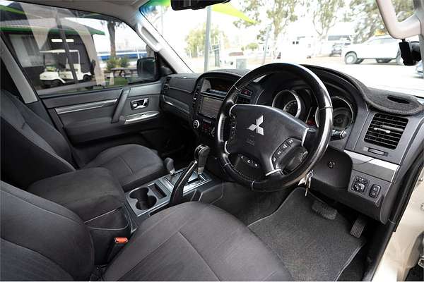 2011 Mitsubishi Pajero GLX NT