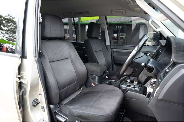 2011 Mitsubishi Pajero GLX NT