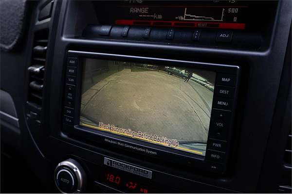 2011 Mitsubishi Pajero GLX NT