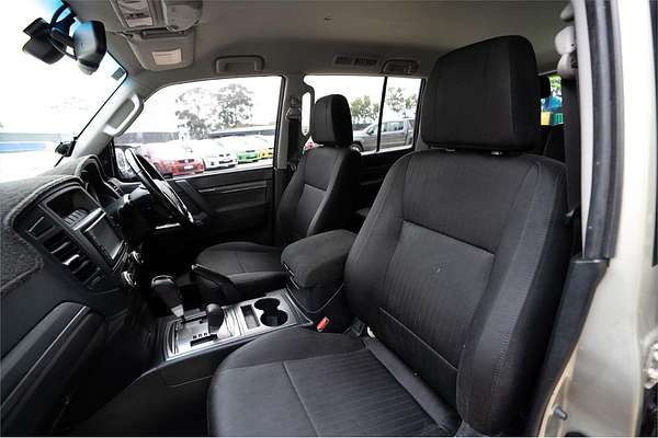 2011 Mitsubishi Pajero GLX NT