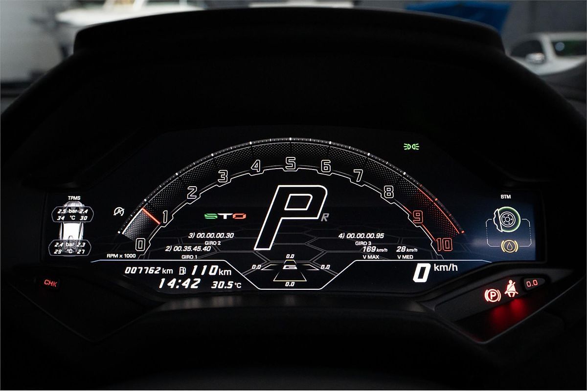 2022 Lamborghini Huracan STO 724