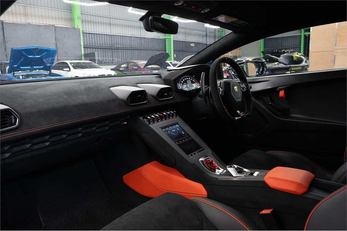 2022 Lamborghini Huracan STO 724