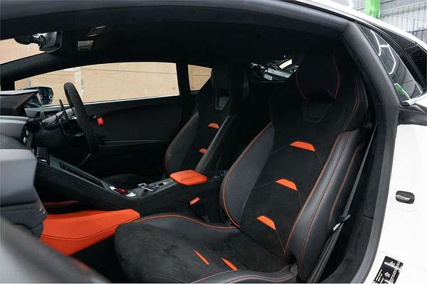 2022 Lamborghini Huracan STO 724