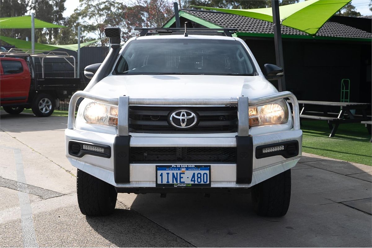 2016 Toyota Hilux SR GUN126R 4X4