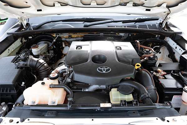 2016 Toyota Hilux SR GUN126R 4X4