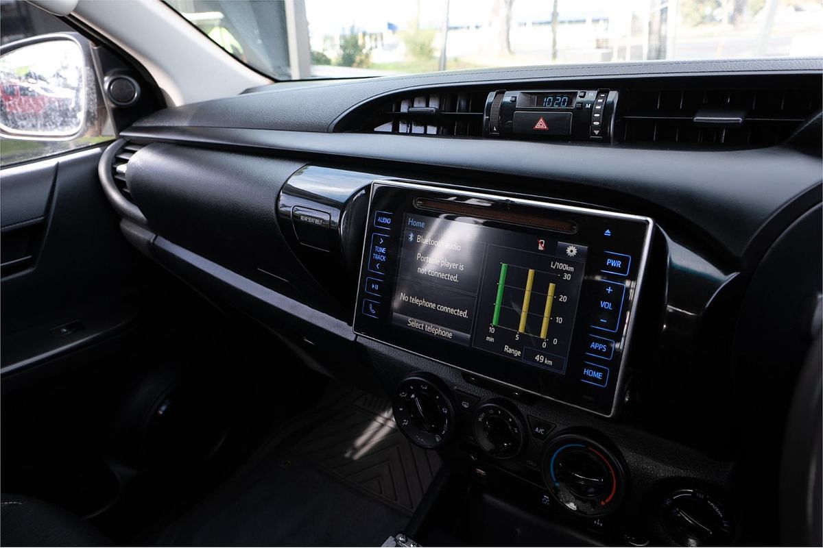 2016 Toyota Hilux SR GUN126R 4X4