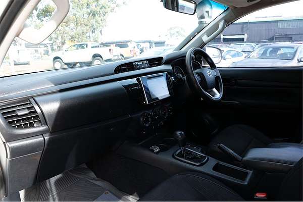 2016 Toyota Hilux SR GUN126R 4X4