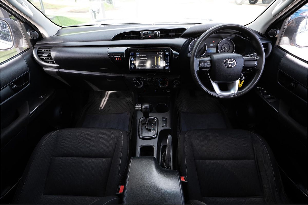 2016 Toyota Hilux SR GUN126R 4X4