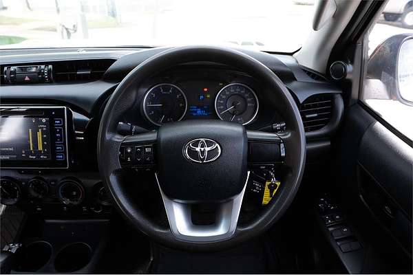 2016 Toyota Hilux SR GUN126R 4X4