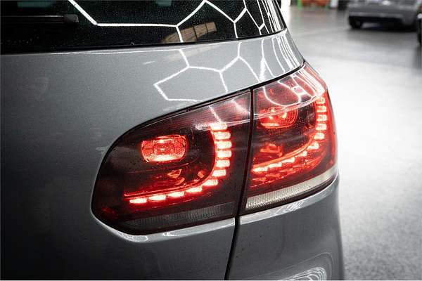2011 Volkswagen Golf R VI