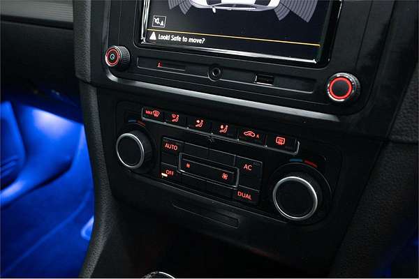 2011 Volkswagen Golf R VI