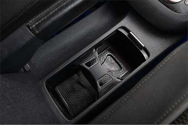 2011 Volkswagen Golf R VI