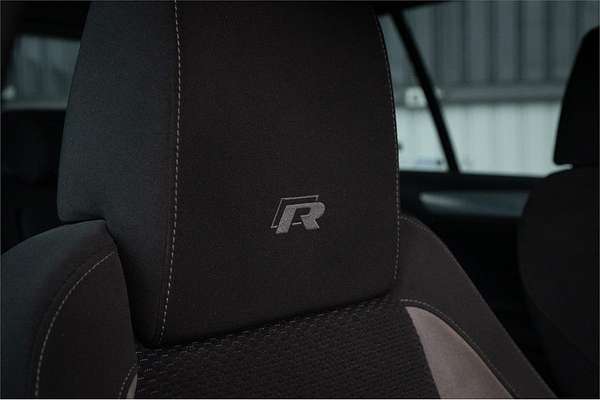 2011 Volkswagen Golf R VI