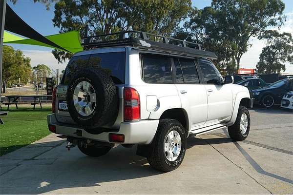 2011 Nissan Patrol ST GU 7