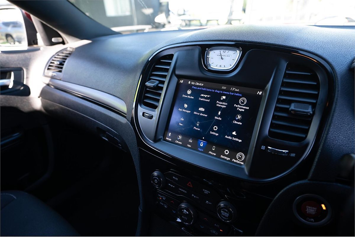 2021 Chrysler 300 SRT Core LX