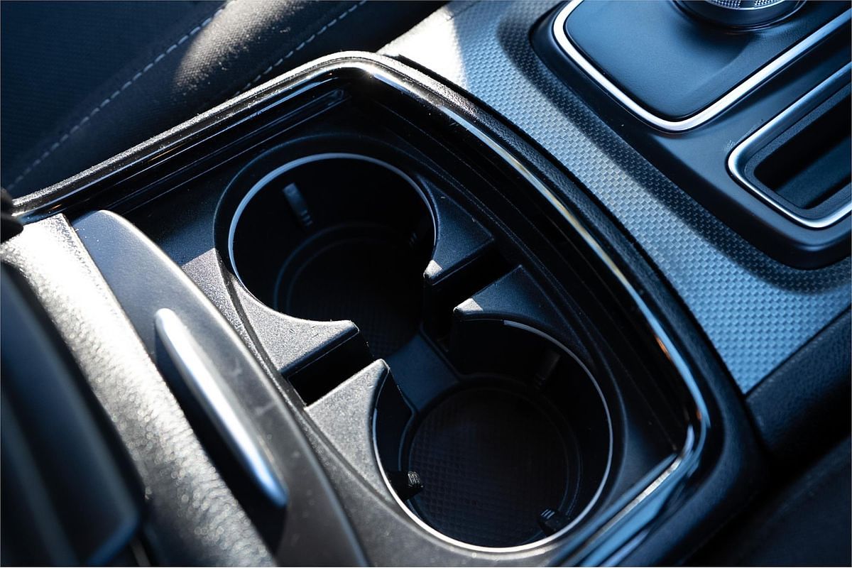 2021 Chrysler 300 SRT Core LX