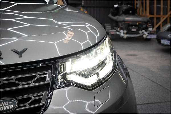 2017 Land Rover Discovery SD4 SE Series 5