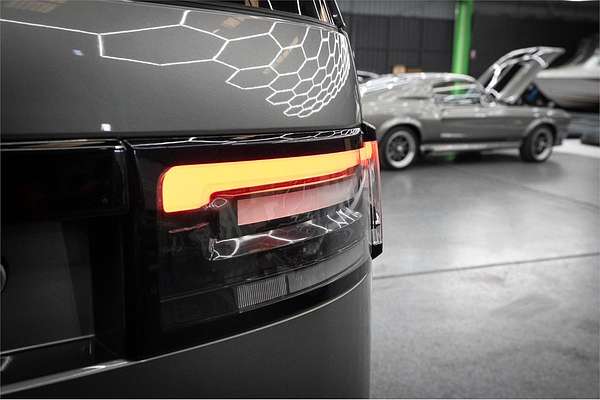 2017 Land Rover Discovery SD4 SE Series 5