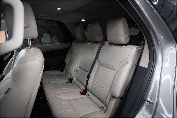 2017 Land Rover Discovery SD4 SE Series 5