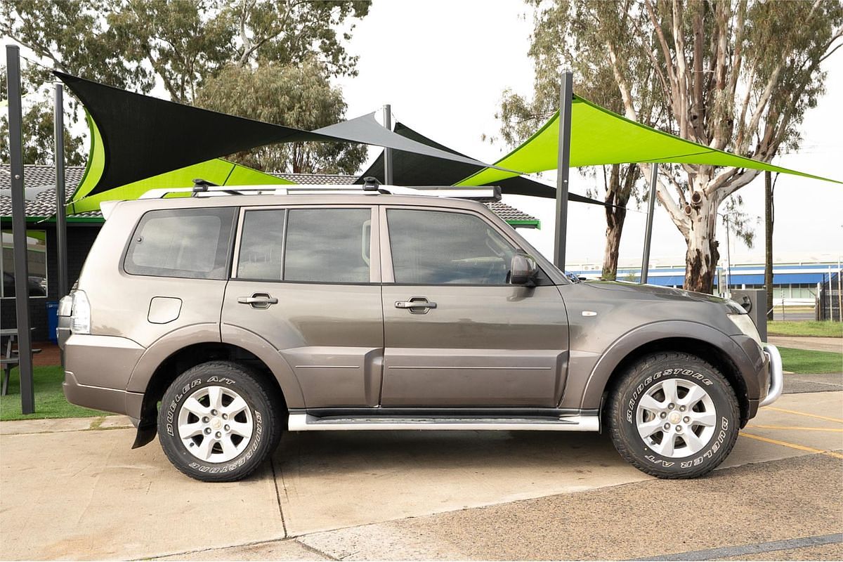 2010 Mitsubishi Pajero GLX NT