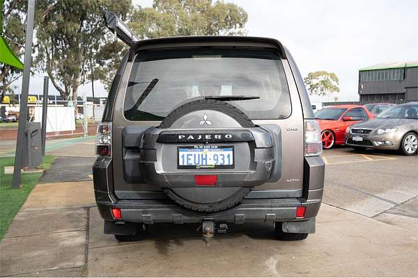 2010 Mitsubishi Pajero GLX NT