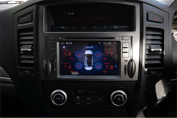 2010 Mitsubishi Pajero GLX NT