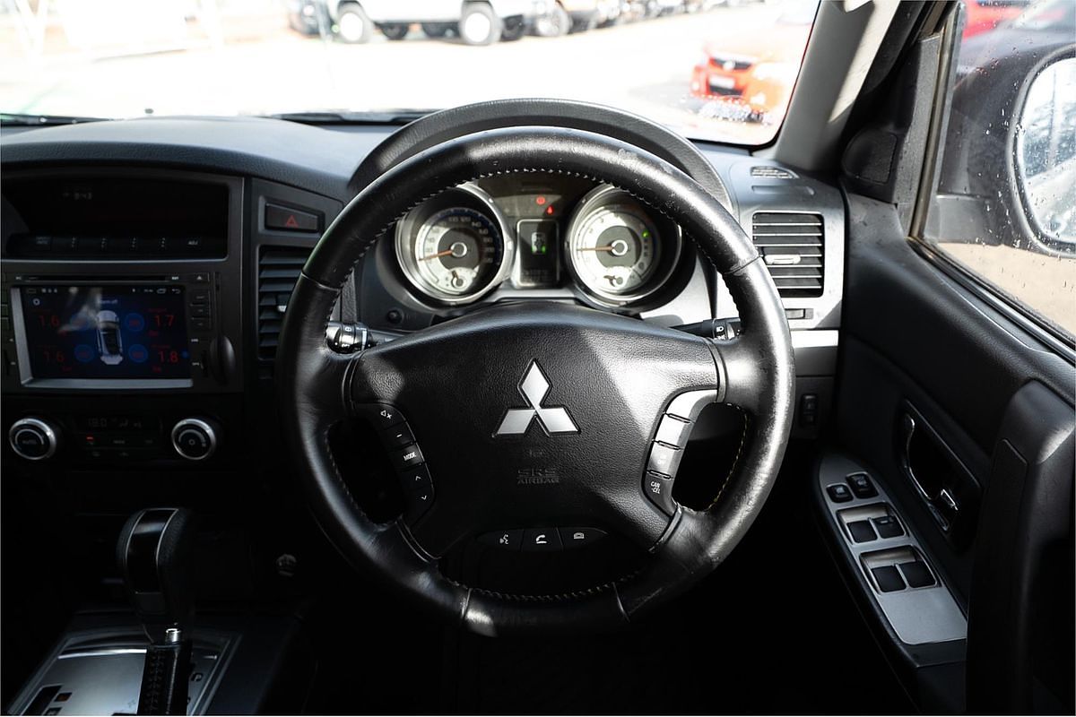 2010 Mitsubishi Pajero GLX NT