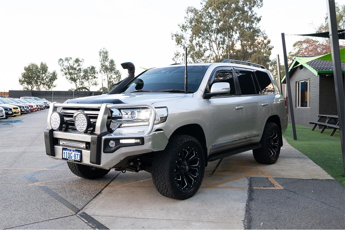 2018 Toyota Landcruiser Sahara VDJ200R