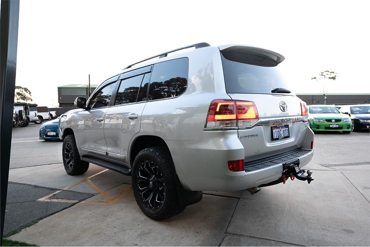 2018 Toyota Landcruiser Sahara VDJ200R