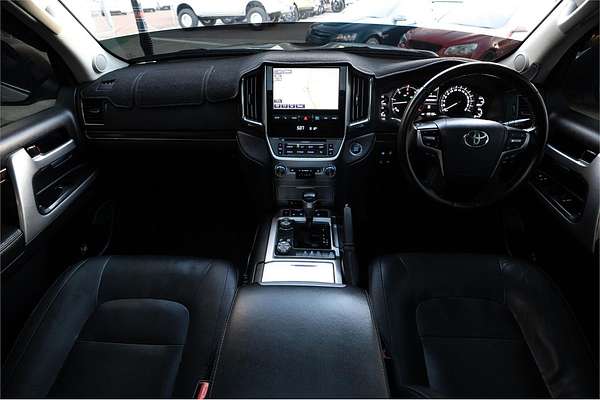 2018 Toyota Landcruiser Sahara VDJ200R