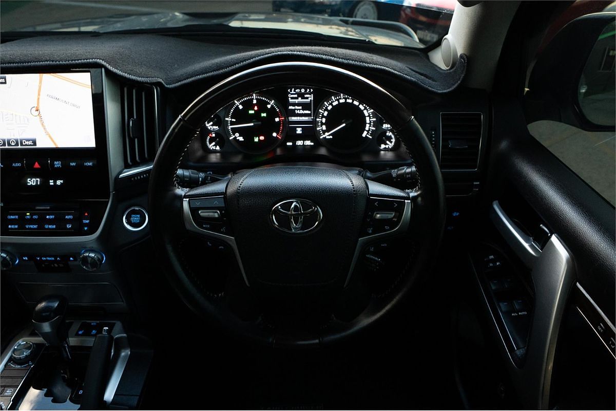 2018 Toyota Landcruiser Sahara VDJ200R