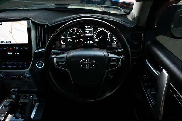 2018 Toyota Landcruiser Sahara VDJ200R