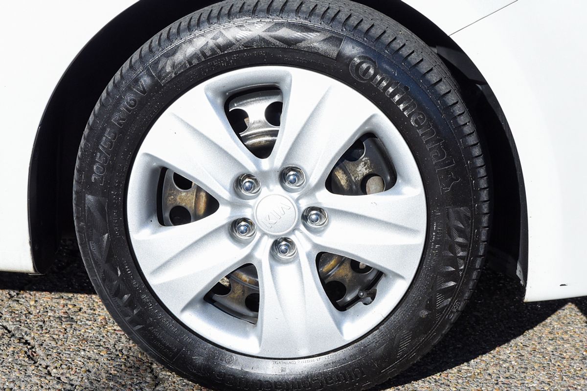 2016 Kia CERATO S YD