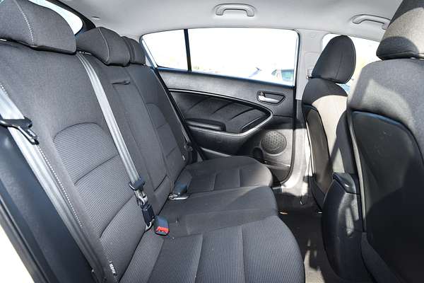 2016 Kia CERATO S YD