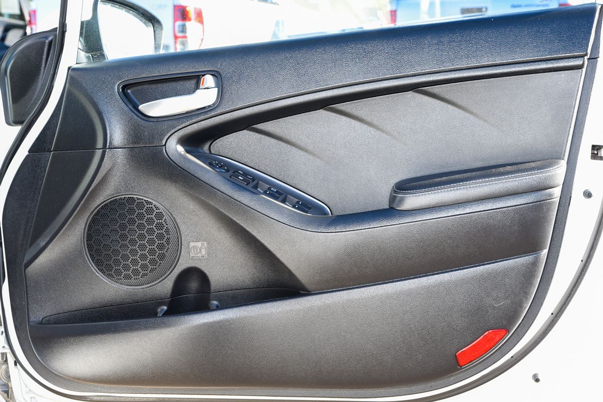 2016 Kia CERATO S YD