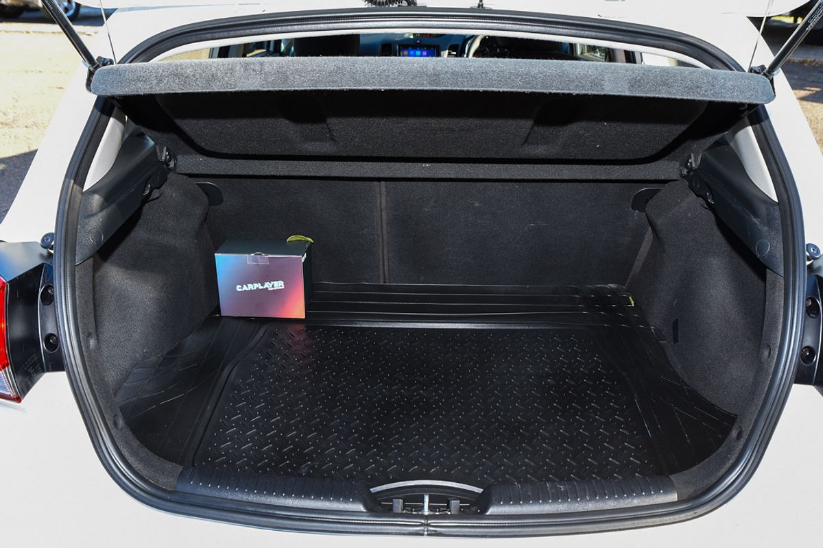 2016 Kia CERATO S YD