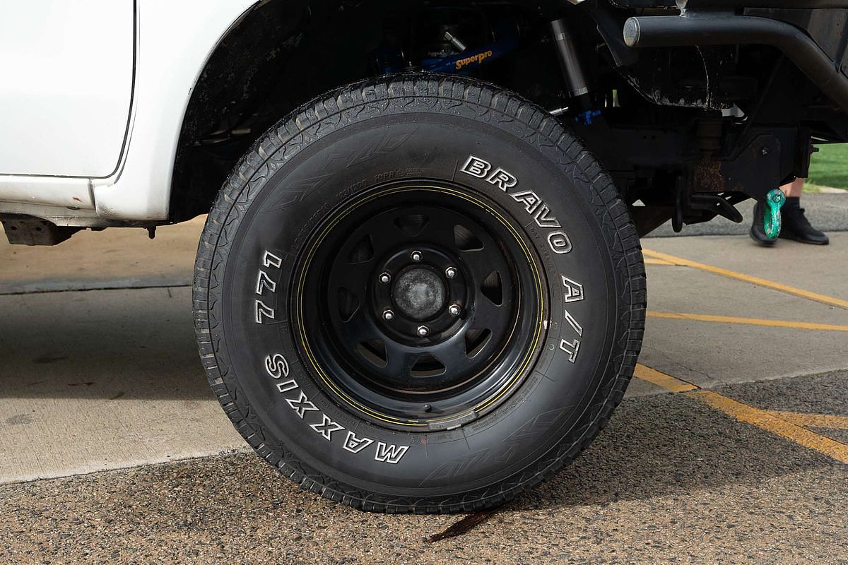 2010 Toyota Hilux SR KUN26R 4X4