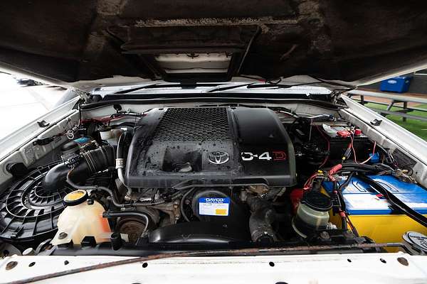2010 Toyota Hilux SR KUN26R 4X4