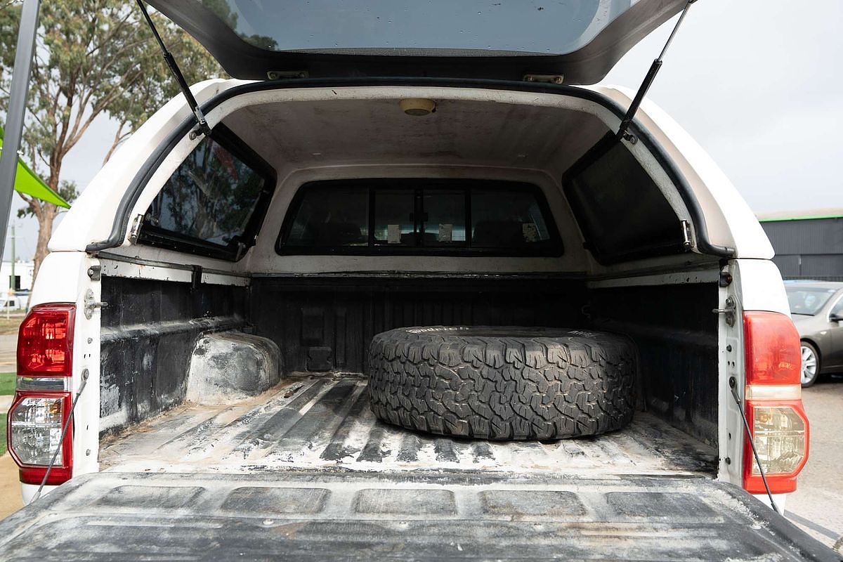 2010 Toyota Hilux SR KUN26R 4X4