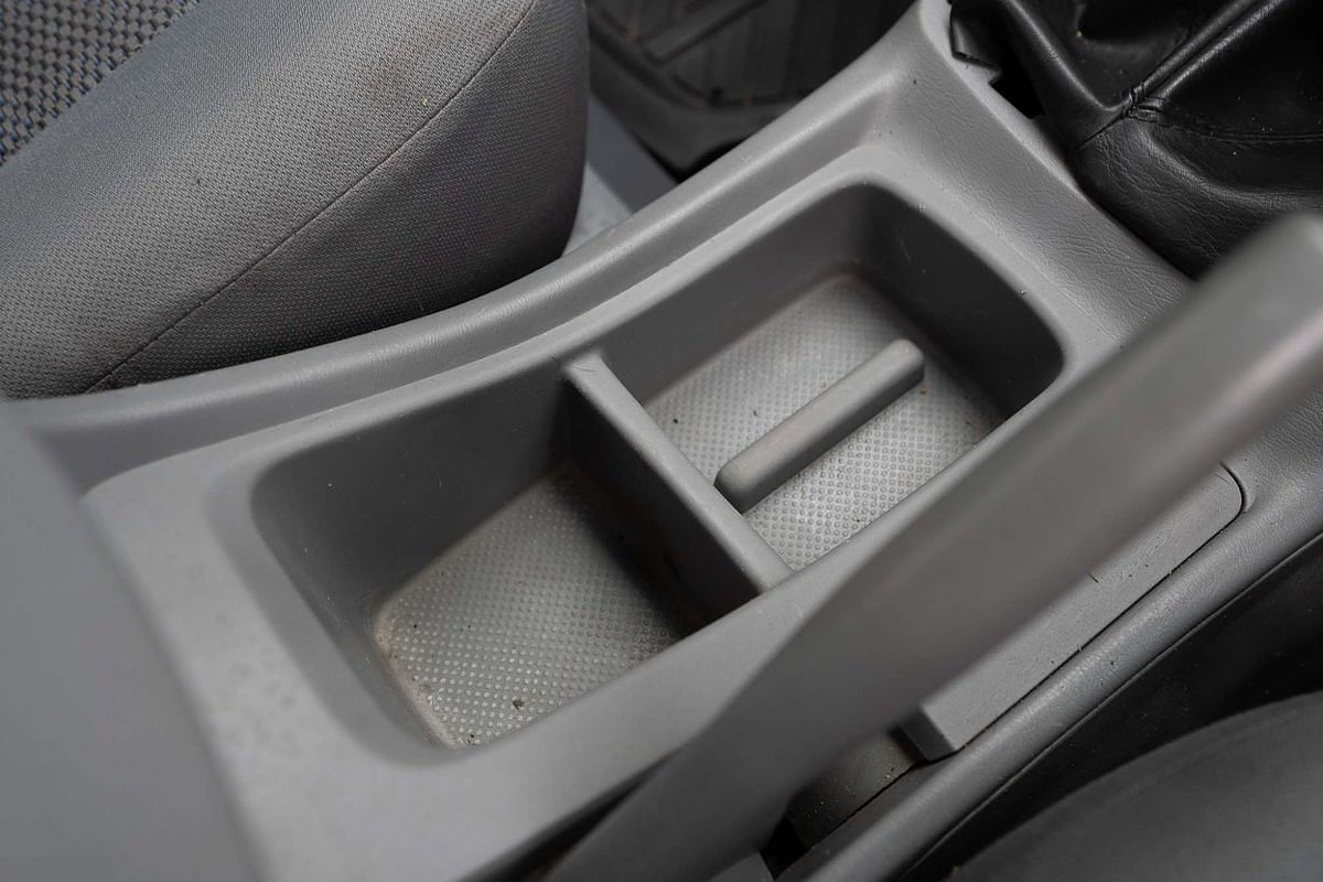 2010 Toyota Hilux SR KUN26R 4X4