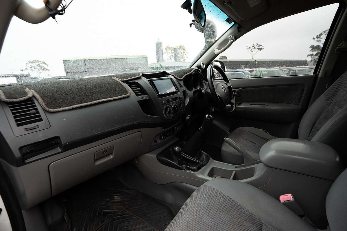 2010 Toyota Hilux SR KUN26R 4X4