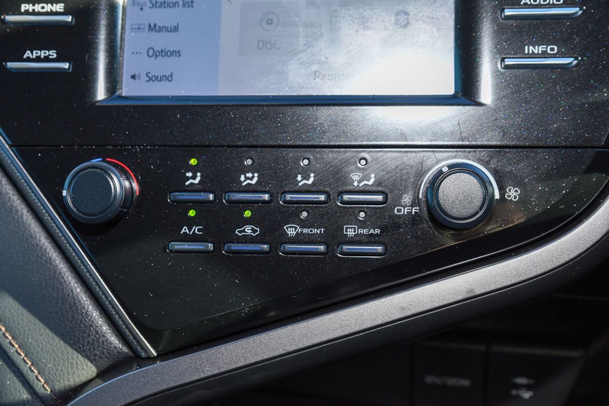 2018 Toyota CAMRY Ascent ASV70R