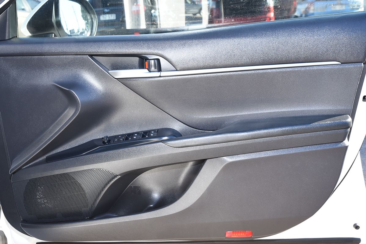 2018 Toyota CAMRY Ascent ASV70R